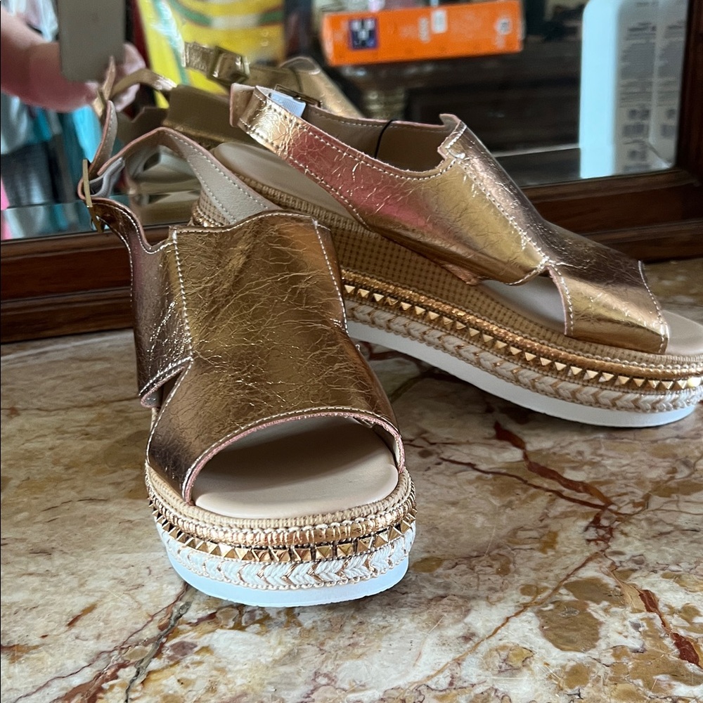 Metallic Gold Women’s Platform Sandals - Fashion Espadrille Style